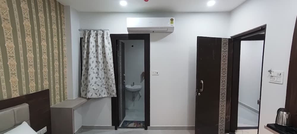 Hotel Shri Vishwanath