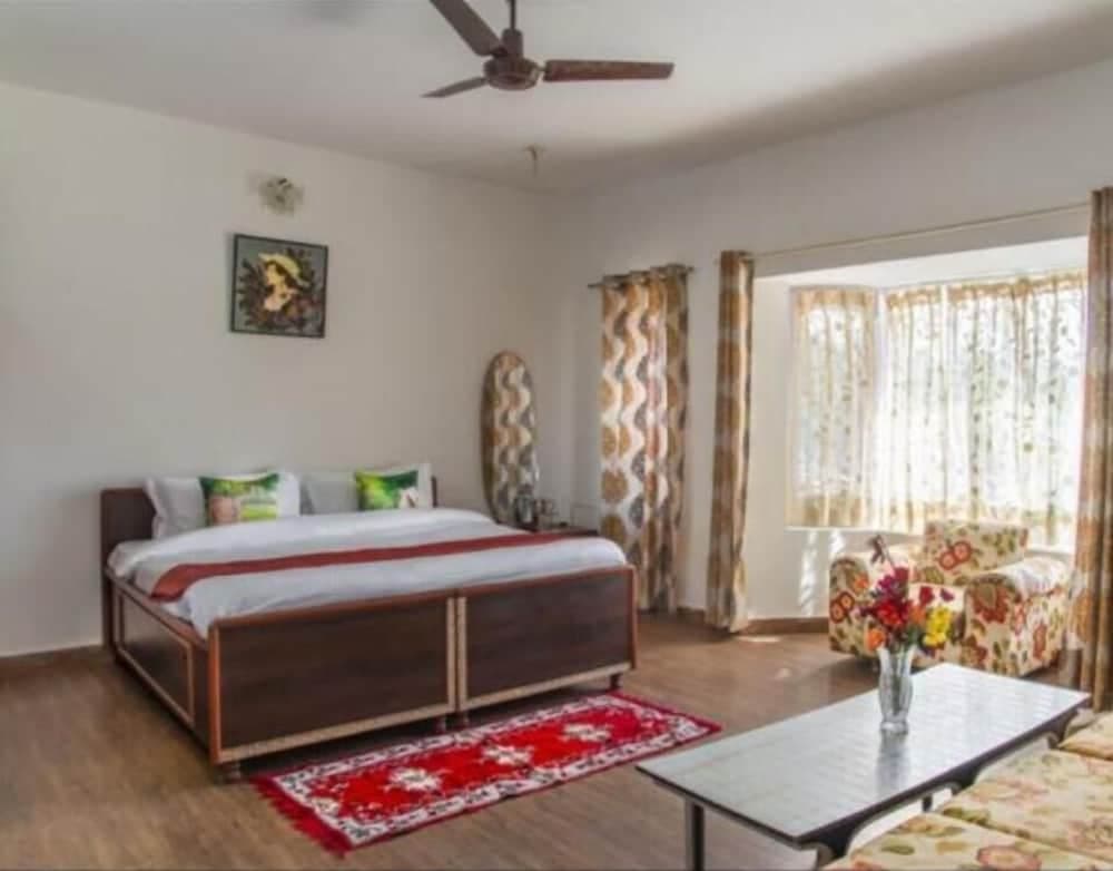 Golden Zenith Villa
