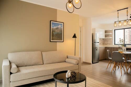 w Well-located 2BR in Miraflores