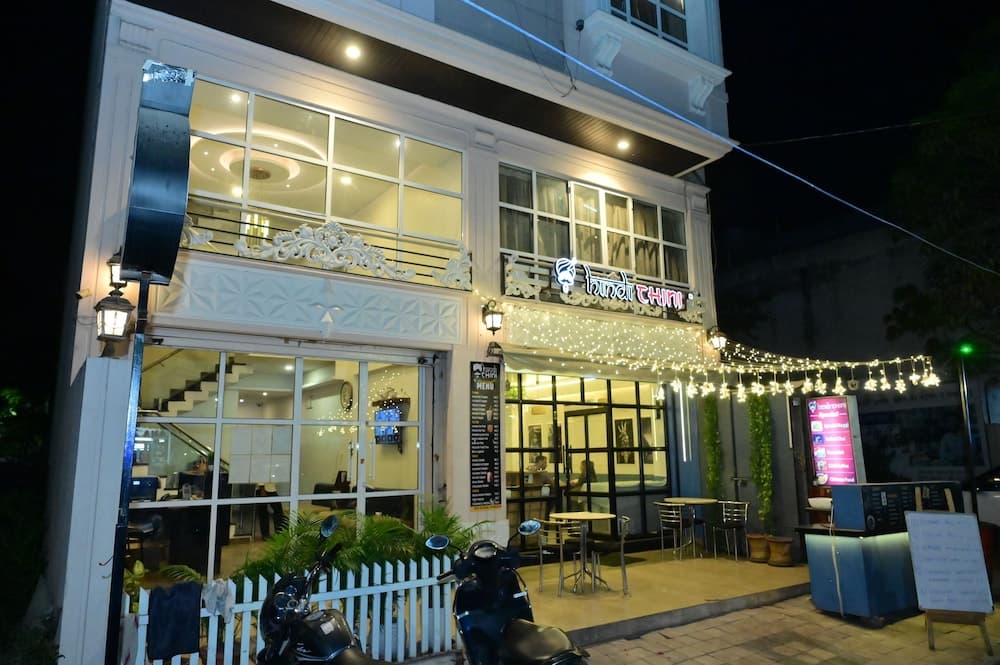 Wishotel Xpress Silver Sky