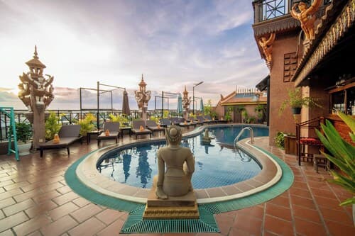 Okay One Hotel