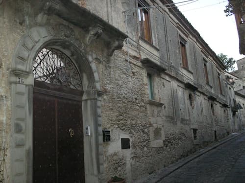 Casa Ferrari