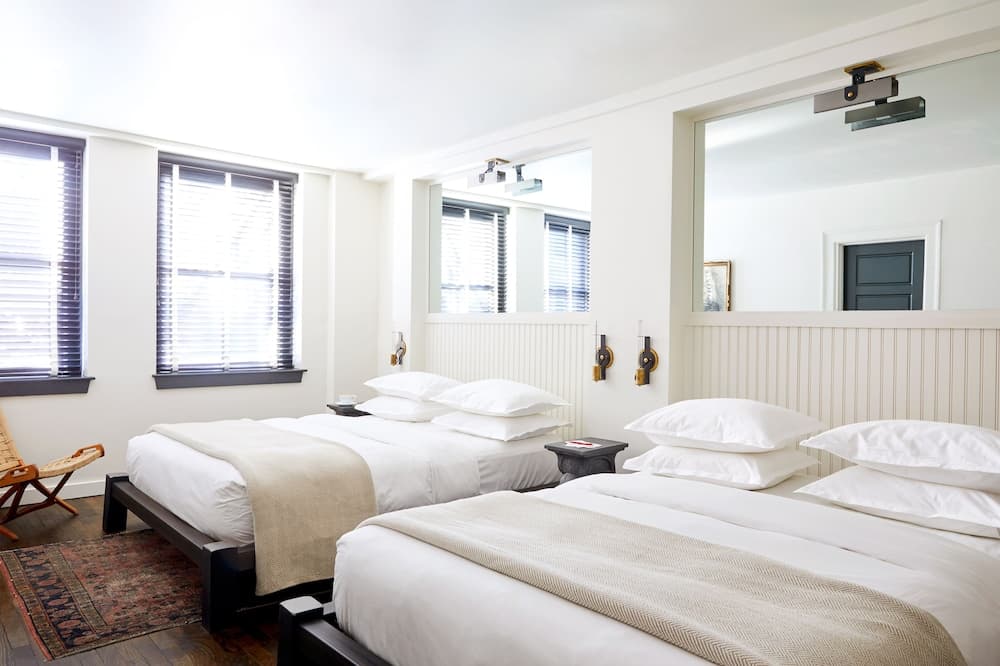 Neptune, an Ash Hotel