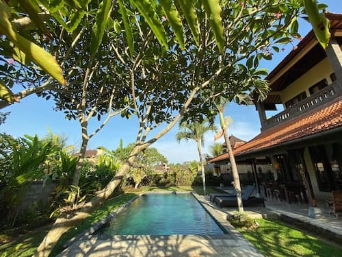 Rumah Dadong