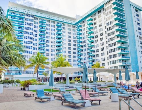 Seacoast Suites on Miami Beach