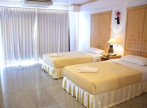 Maneerote Hotel Surin