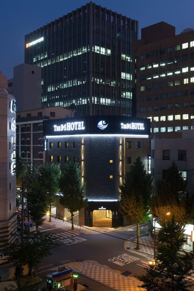 The BS Hotel