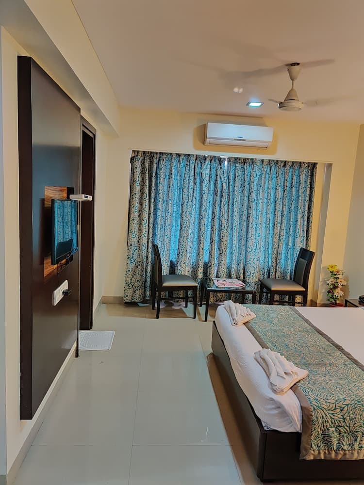 Hotel Reeva Regency