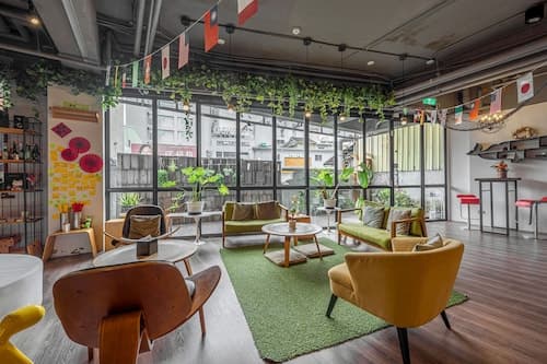 Light Hostel
