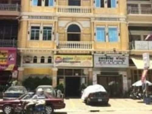 Golden World Guesthouse