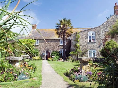The Manor Hotel