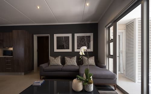 Insignia Lifestyle