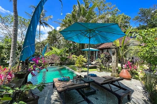 The Mahogany Villa