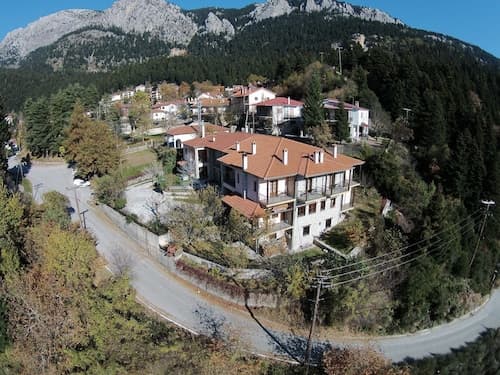 Kroupi Hotel