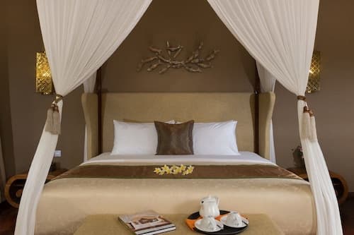 The Secret Villas