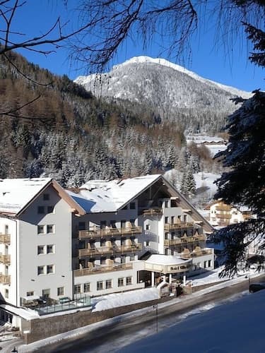 Hotel Apartments Wellness Villa di Bosco