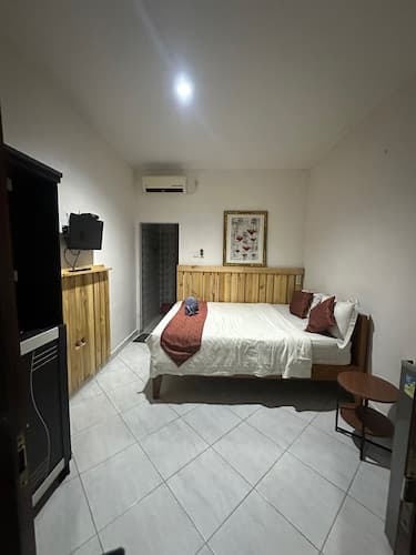 Sari Buana Bed & Breakfast