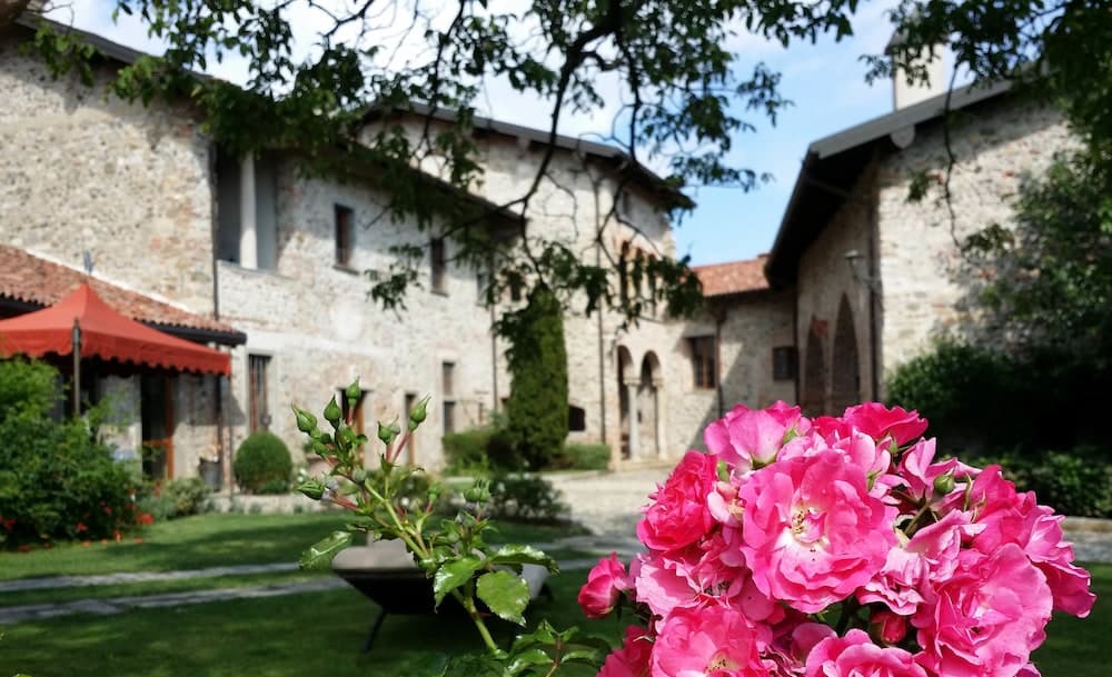 Castello di Cernusco Lombardone