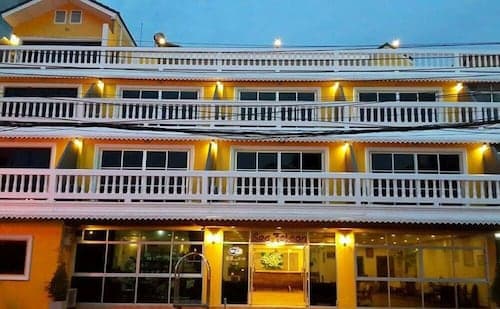 Sea Falcon Hotel