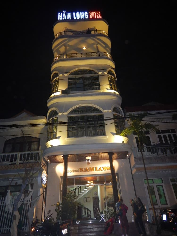 Nam Long Hotel