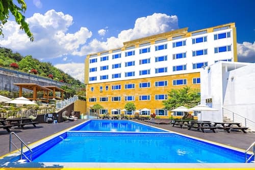 Doya Family Hotel