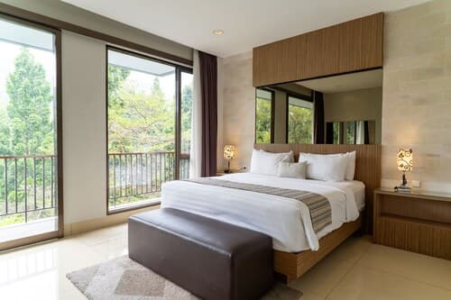 Tulip Hill View Villa 6 Bedrooms With a Private Heated Swimming Pool and a Movie Room and a Billaird Table