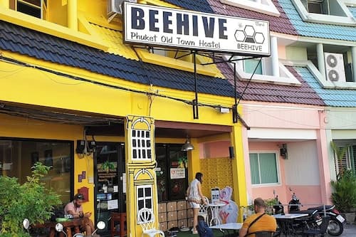 Beehive Phuket Old Town - Hostel