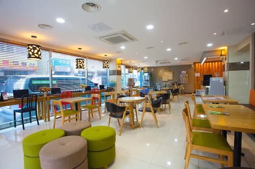 Jeju R Hotel & Guest House - Hostel