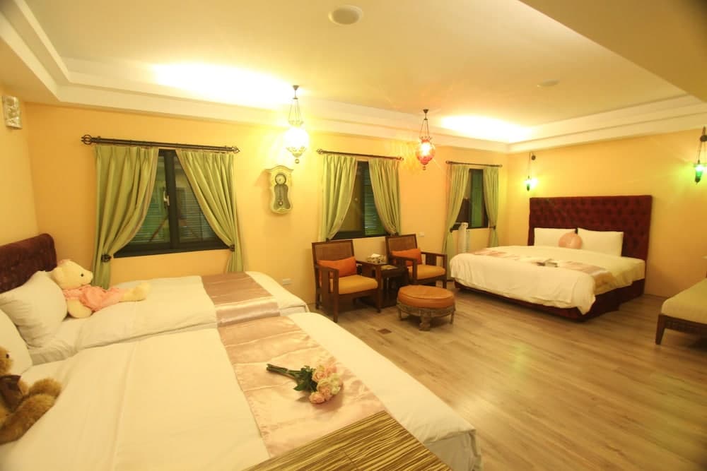 Moroccan Holiday Suite