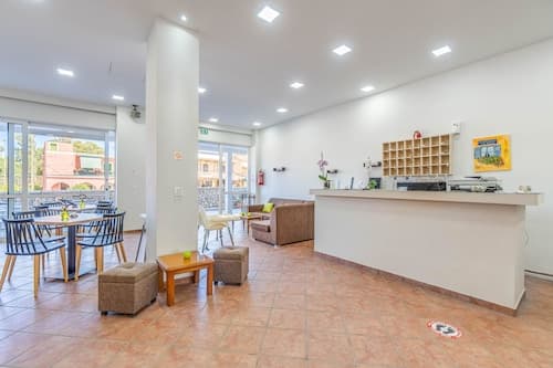 Angela Hotel and Apartments