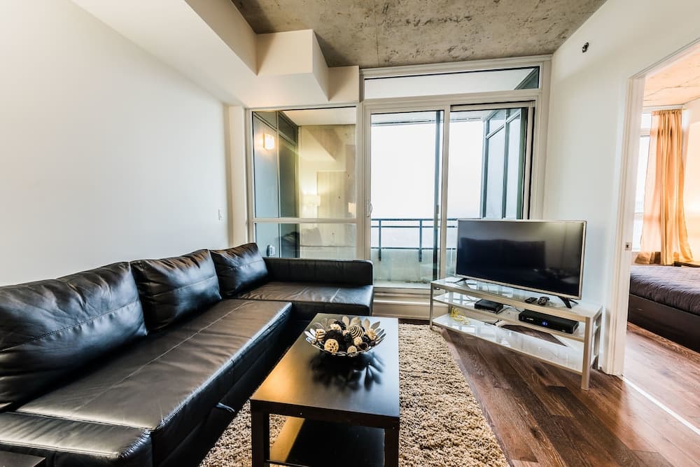 Gladstone Suites - Toronto Central