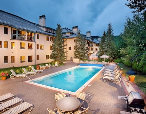 Kiva Lodge by East West Hospitality