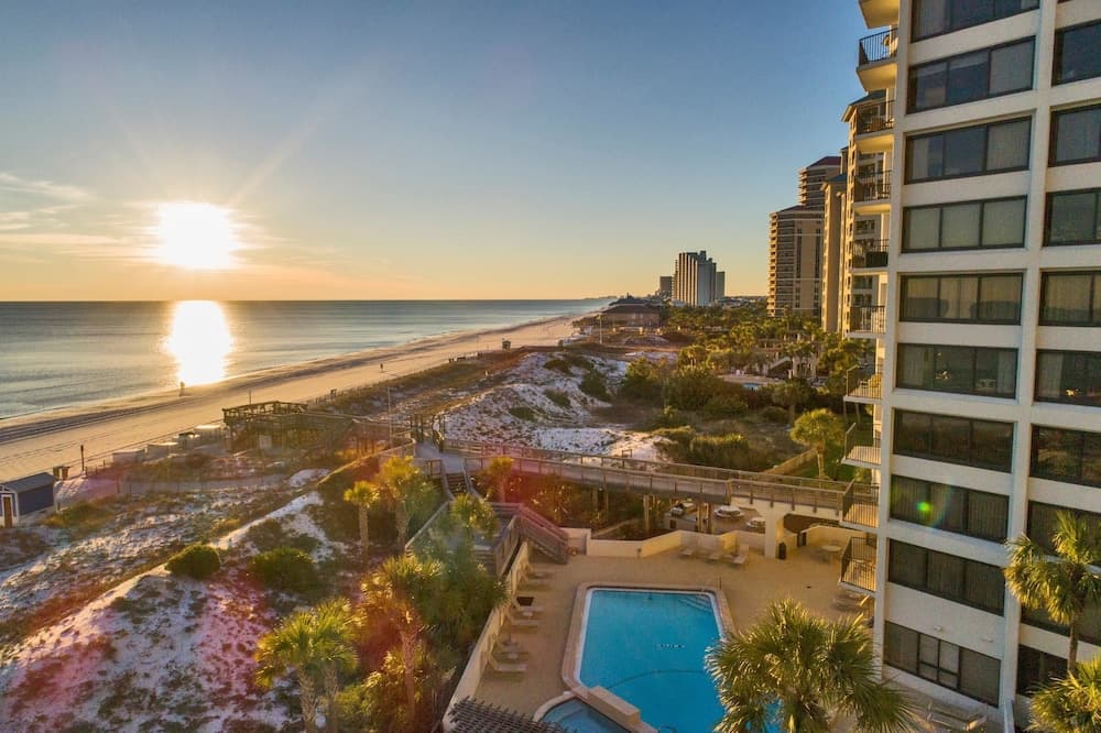 Beachside Towers at Sandestin by Panhandle Getaways
