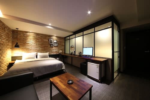 The Last Hotel