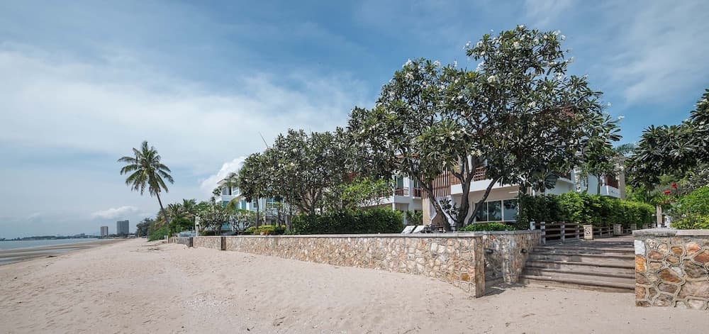 Simantra Private Villas