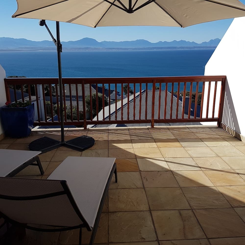 Aquamarine Guest House