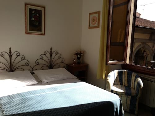 Hostel Veronique