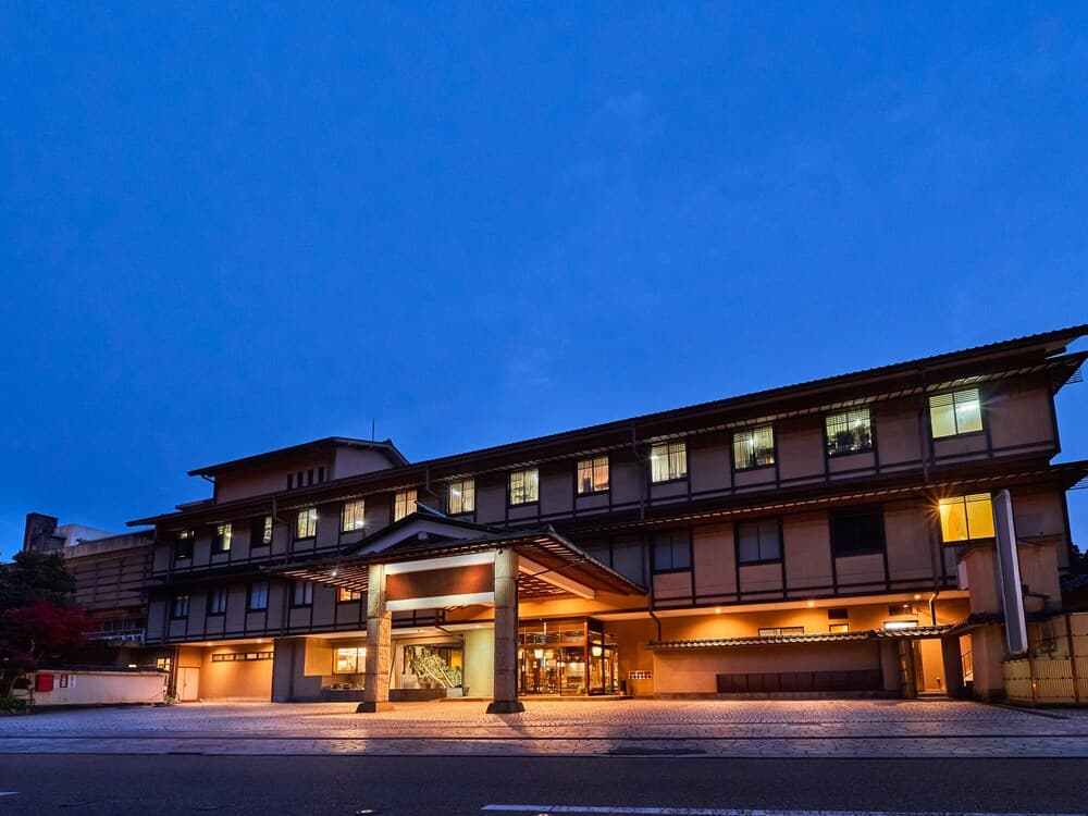 Ooedo Onsen Monogatari Premium Yoshinoya Irokuen