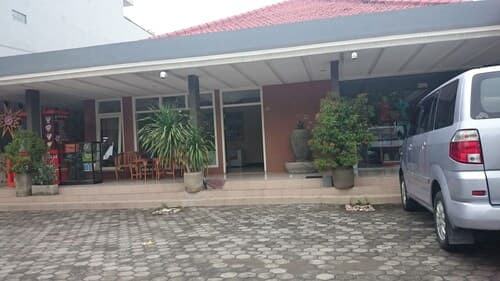 Hotel Catur Warga