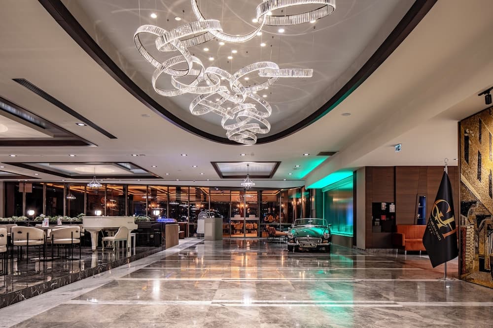 Grand Harilton Hotel