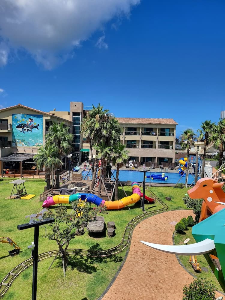 Blue Whale Resort