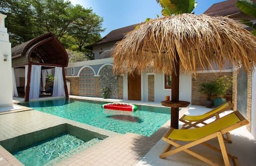 Nagawari Art Maldives BBQ Pattaya Villa