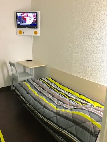 UNISOTEL ex (HOTEL F1 SAINT BRIEUC)