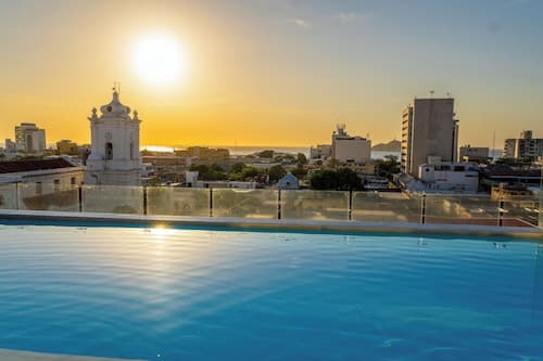 Hotel Catedral Plaza
