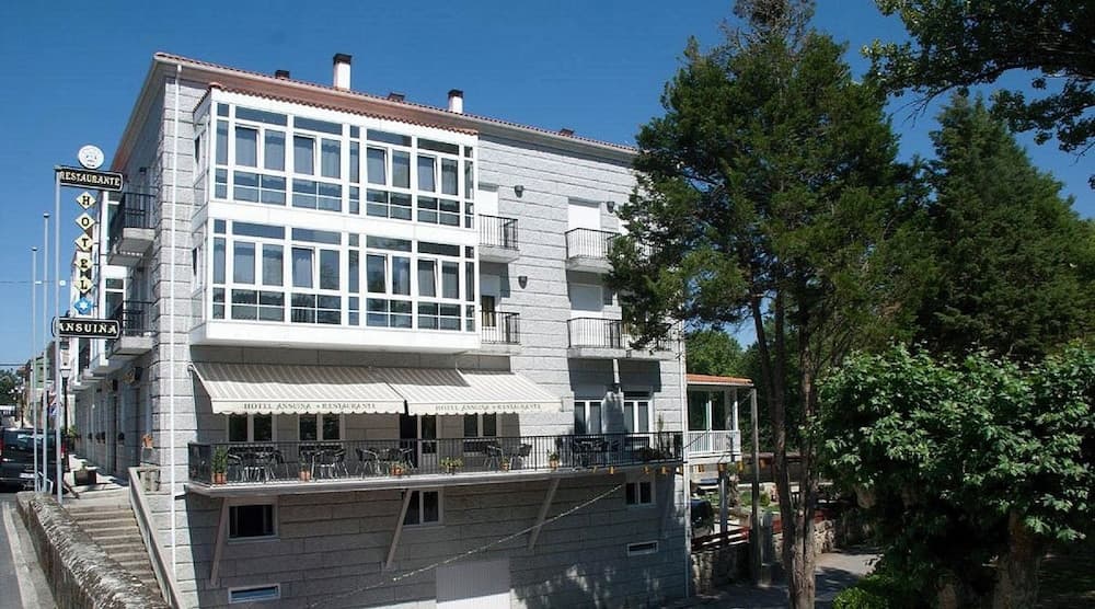 Hotel Ansuiña