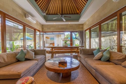 Lacasa Villa Legian