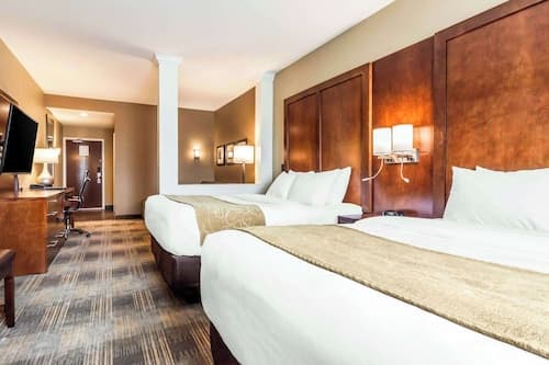 Comfort Suites Brookings near University