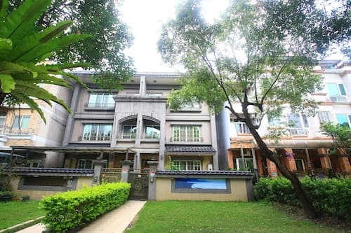 Malia Homestay