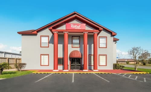 Red Roof Inn & Suites Pensacola - NAS Corry