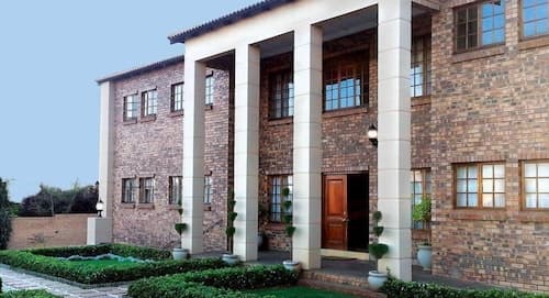 Alveston Manor